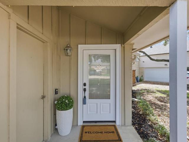 House for sale in Farmers Branch, Texas