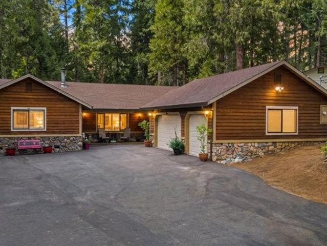 House for sale in Pollock Pines, California