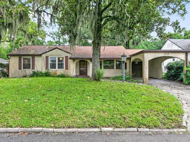 House for sale in Mayfair Place, Jacksonville