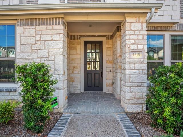 Townhouse for sale in Arlington