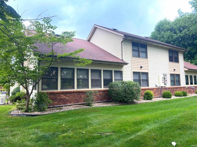Condo for sale in Warsaw, Indiana