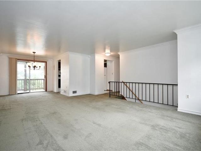 House for sale in Bridgeville, Pennsylvania