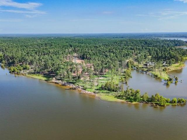 Land for sale in Sabine, Texas