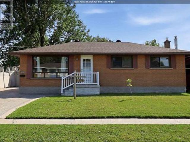 House for sale in Sault Sainte Marie, Ontario