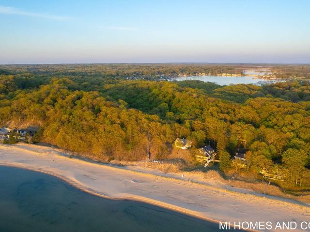 House for sale in Saugatuck, Michigan