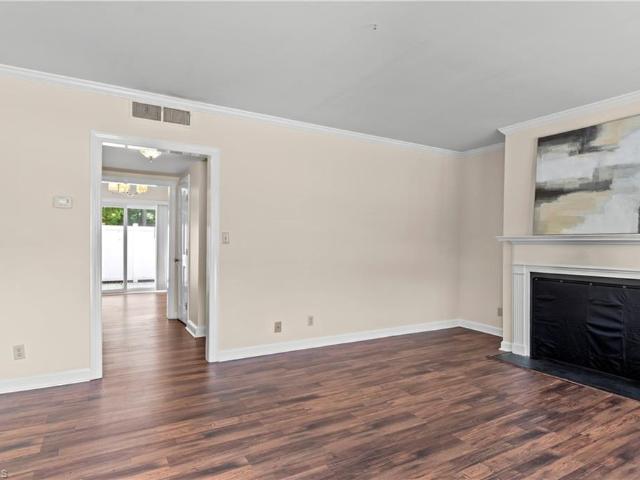 Condo for sale in Pfafftown, North Carolina