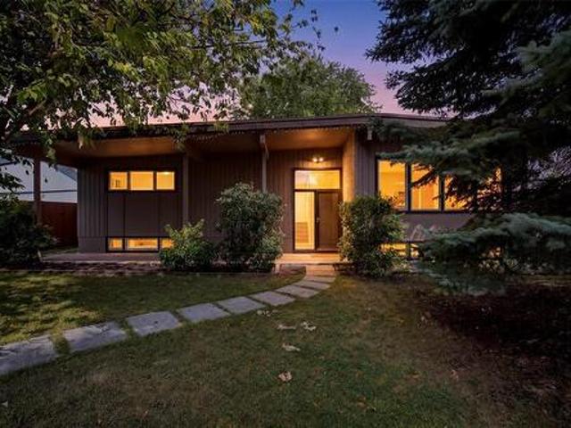 House for sale in East St. Paul, Manitoba