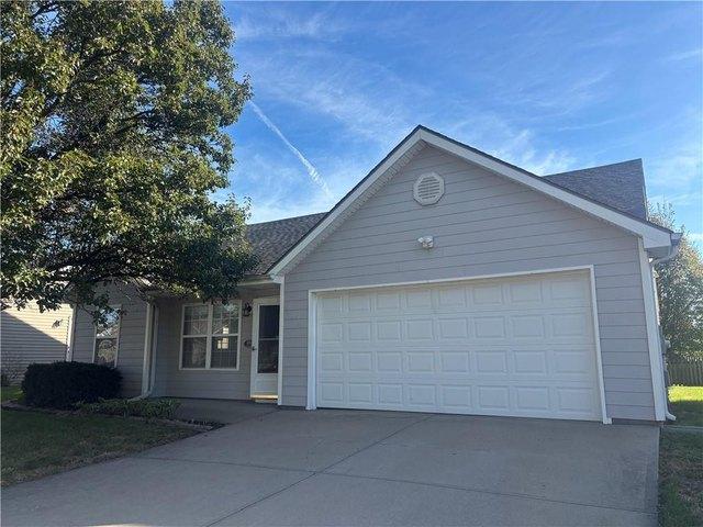 House for sale in Moonlight Gardens, Gardner