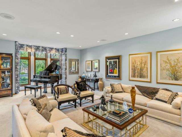 House for sale in Bloomfield Hills
