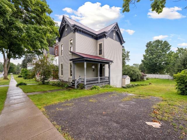 House for sale in Oneida, New York