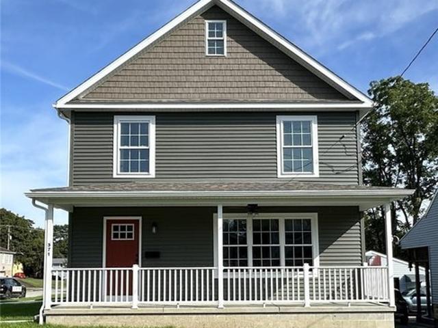 House for sale in Garden Heights, Struthers