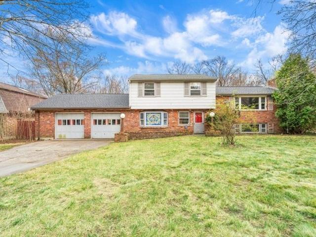 House for sale in Medway, Massachusetts