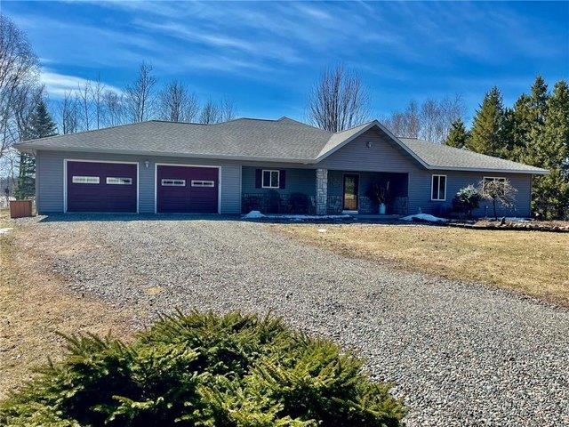 House for sale in Cohasset, Minnesota