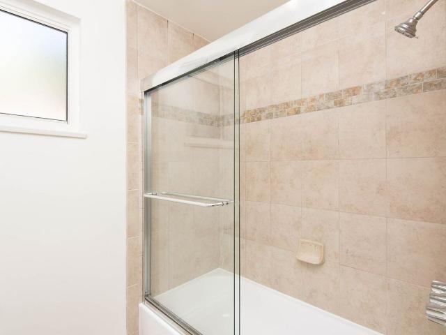 Apartment for rent in Canoga Park, California