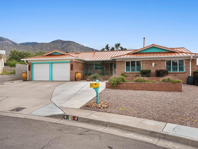 House for sale in New Mexico