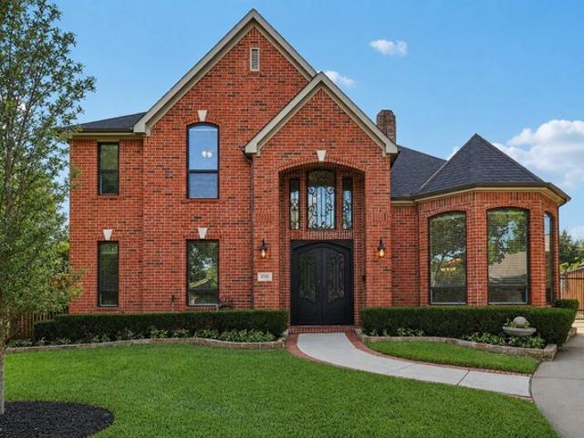 House for sale in Bedford, Texas