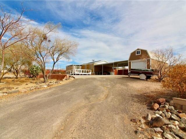 House for sale in Golden Valley