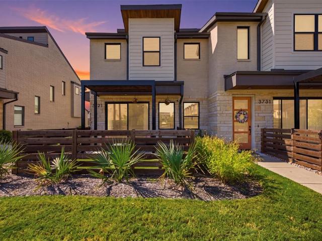 Townhouse for sale in Denton, Texas
