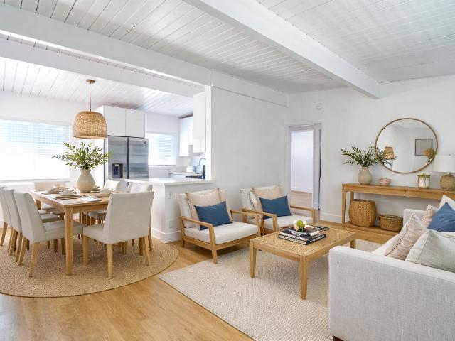 Apartment for rent in Canoga Park, California