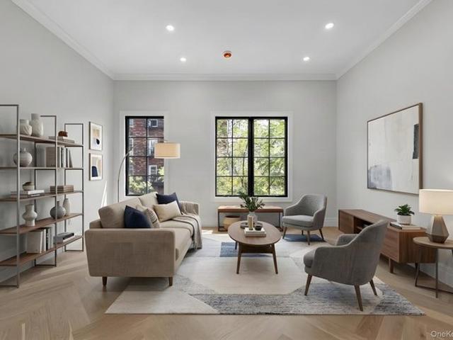 House for sale in Queens, Arverne
