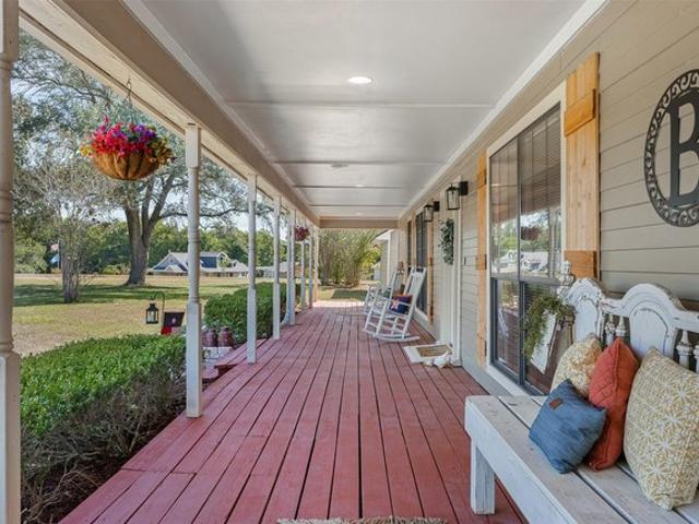 House for sale in Chappell Hill, Texas