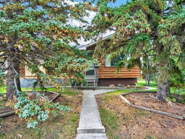 House for sale in Bowness, Calgary