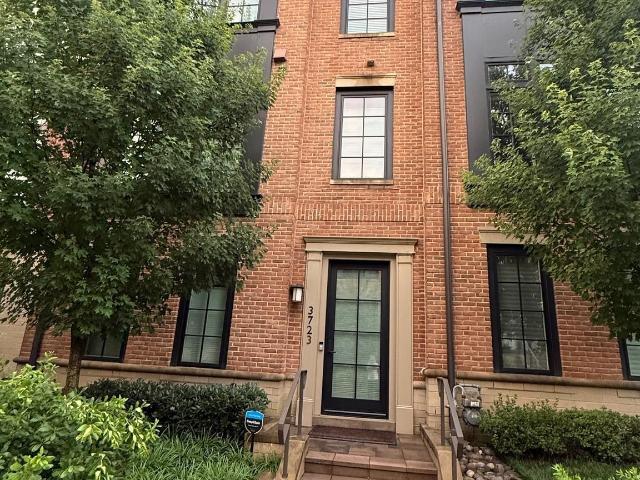 Townhouse for rent in Chevy Chase, Maryland