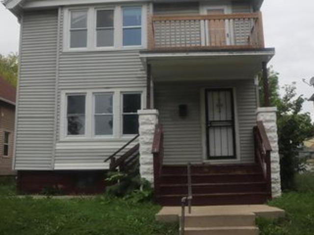 House for sale in Milwaukee, Milwaukee County
