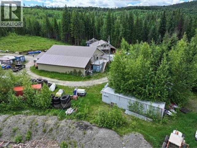 House for sale in Eagle Creek, British Columbia