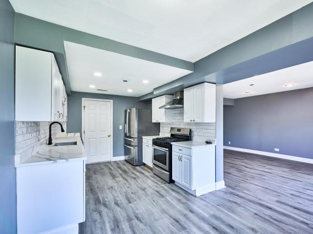 House for sale in Carol Stream, Illinois