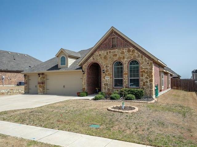 House for sale in Krum