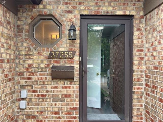 Condo for sale in Clinton Township
