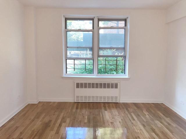 Apartment for rent in The Bronx, Arverne