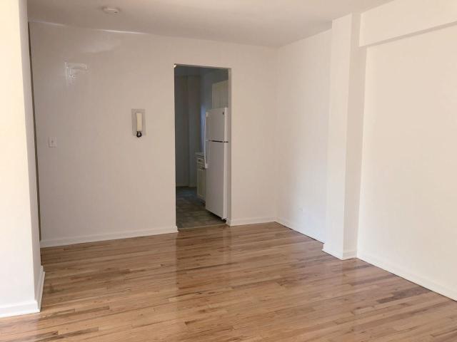 Apartment for rent in The Bronx, Arverne
