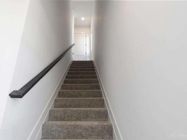 Condo for sale in Roselawn, Ohio