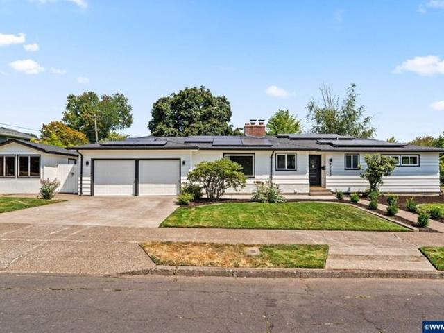 House for sale in Oregonia