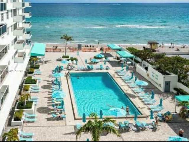 Condo for rent in Hollywood