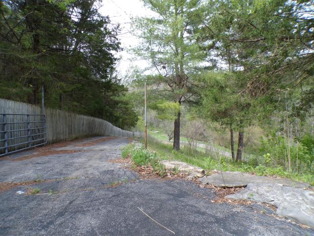 House for sale in Stone, Missouri