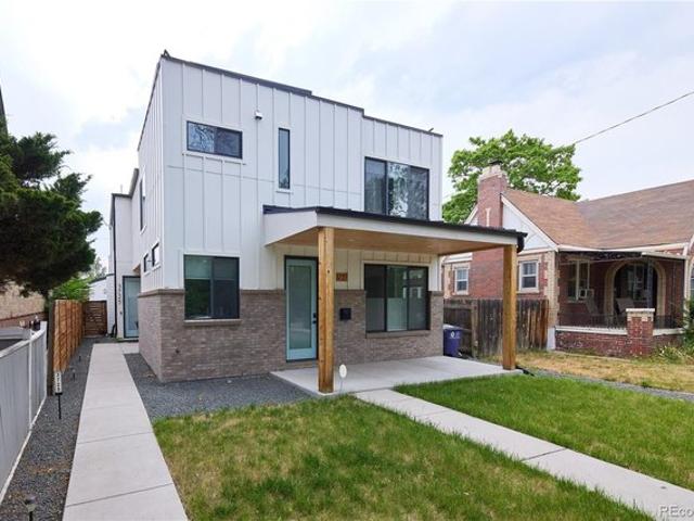 Townhouse for sale in Denver, Colorado