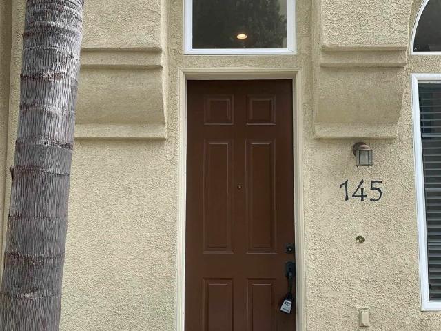 Townhouse for rent in San Diego