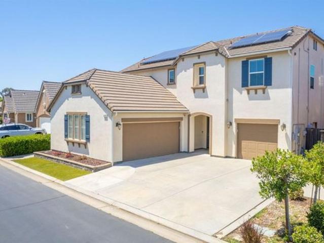 House for sale in Clovis, California