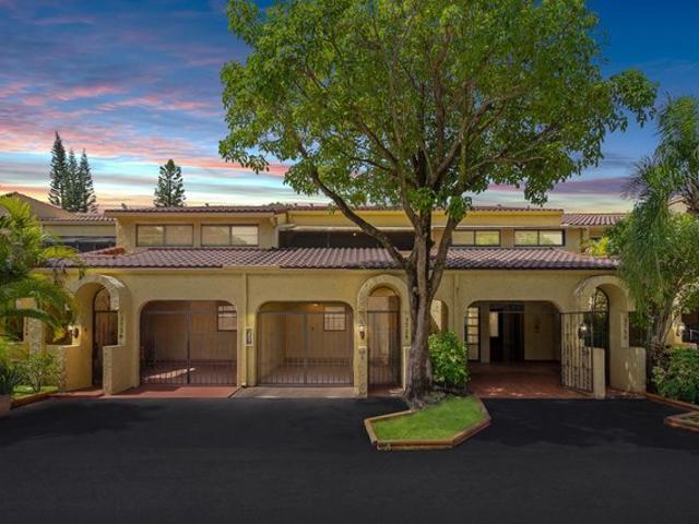 Townhouse for sale in Doral, Florida