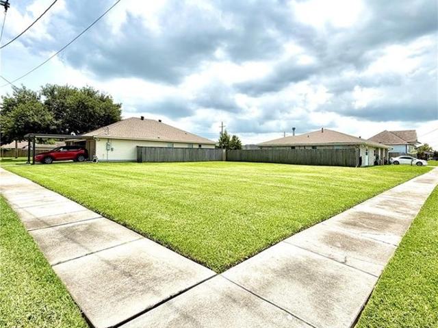 Land for sale in Chalmette, Louisiana