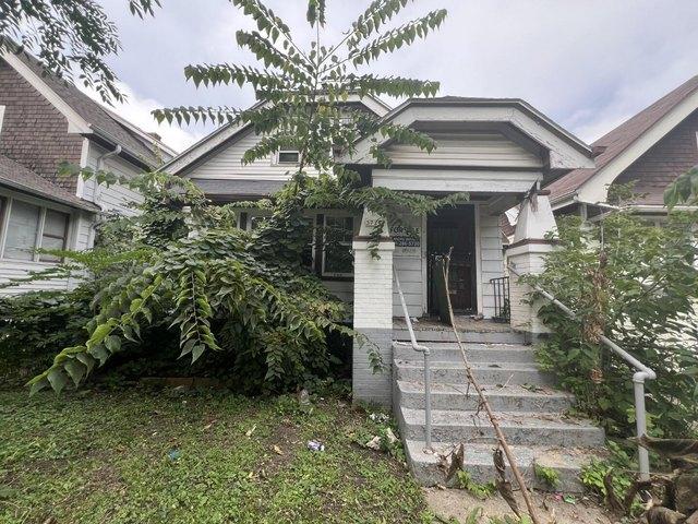 House for sale in Milwaukee, Wisconsin