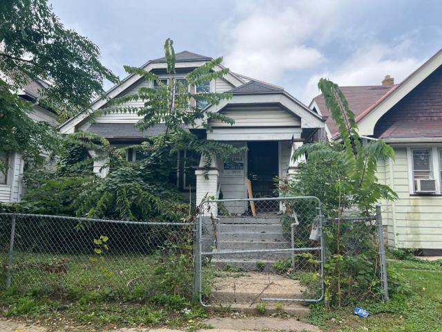 House for sale in Milwaukee, Wisconsin