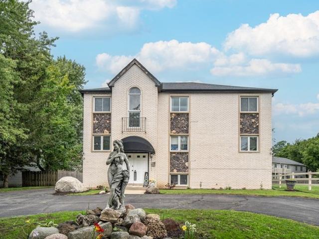 House for sale in Grayslake, Lake County