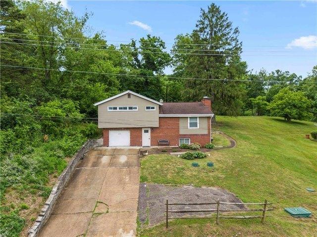 House for sale in Canonsburg, Pennsylvania
