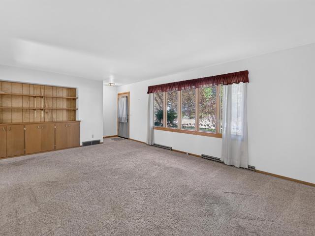House for sale in Oregon, Dane County