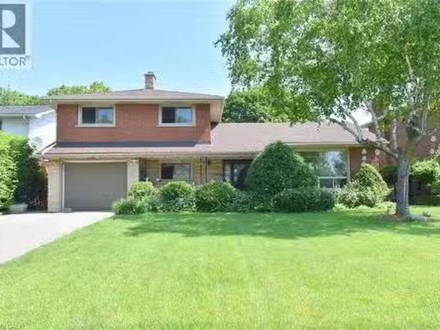 House for sale in Ancaster, Ontario