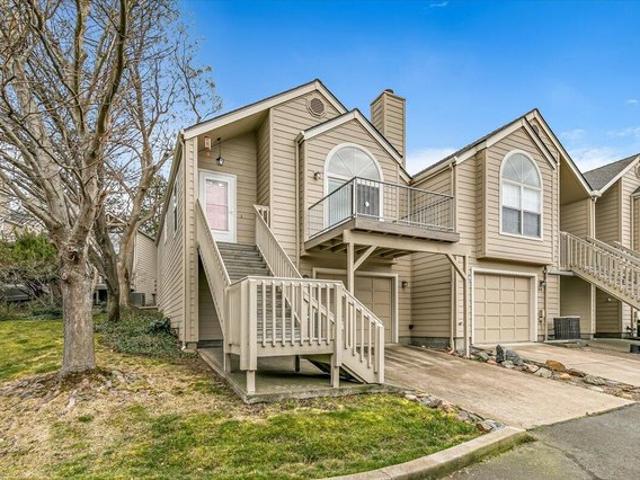 Townhouse for sale in Oregonia